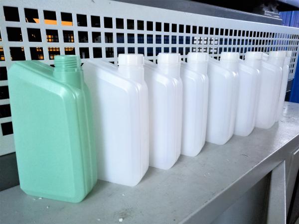 100 Kw Water Tank Blow Molding Machine Producing Plastic Containers And Bottles