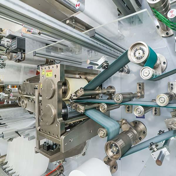 High Speed Baby Diaper Manufacturing Machine PLC Control Customizable