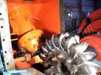 Turbina hidráulica de acero inoxidable de Pelton de la eficacia alta del corredor del proyecto de la hidroelectricidad de la cabeza del apogeo