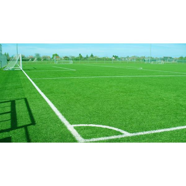 6600 Dtex Football Synthetic Grass 10500tufts Every Sqm Density Long Service