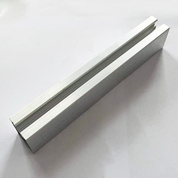 Анодированная крыша панели солнечных батарей устанавливая алюминиевый рельс привинчивает установку