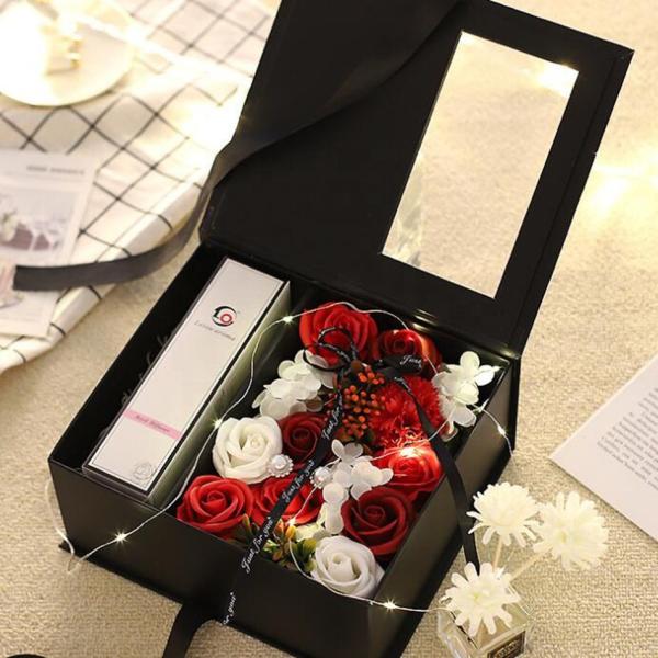 Hot Sale Window Flower Box Luxury Center Parting Packaging Flower Boxes Wedding Gift Box