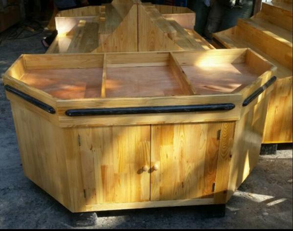Pinewood Vegetable Wood Storage Rack For Hypermarket / Fruit Display Stand For Supermarket