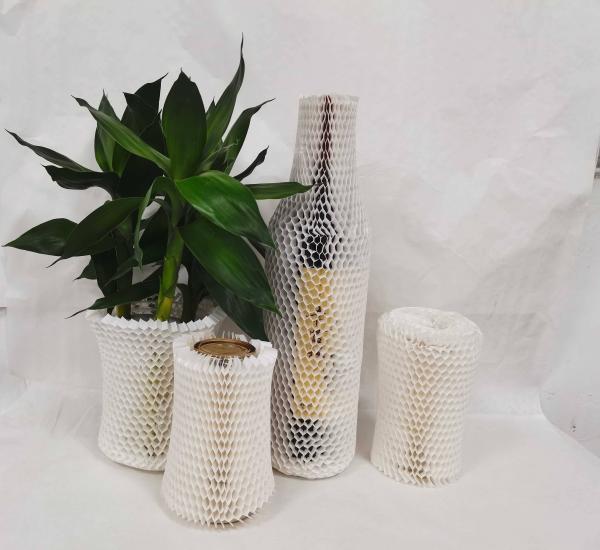 Degradable Honeycomb Kraft Wrapping Paper Sleeve For Cushioning Bottle Packing Material
