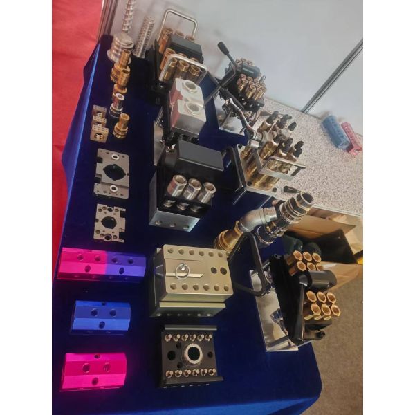 Mold Components: Water Manifold, Mold Water Collector Z-Pin Quick Coupling, Quick Connector Date Stamp