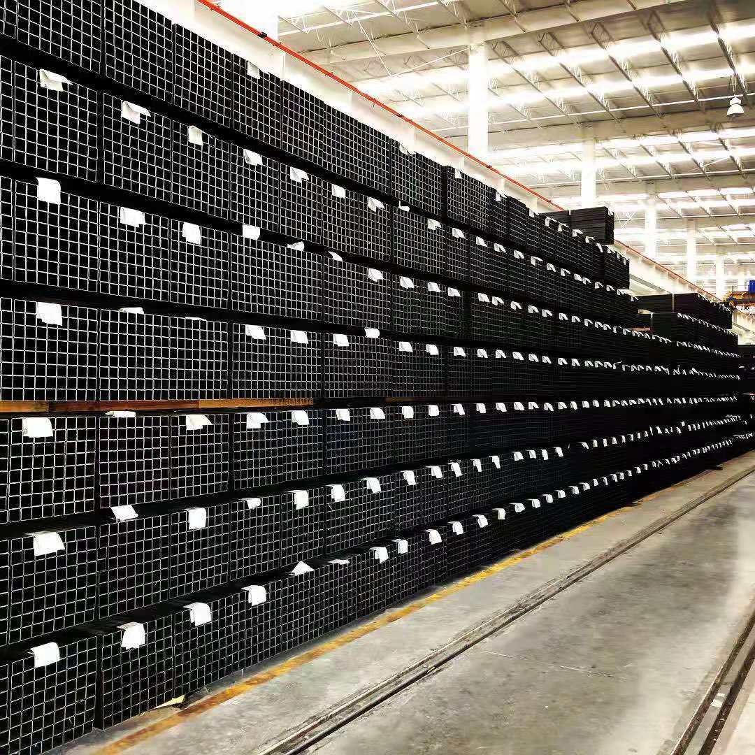 Square Section Shape 11 Gauge Non-Alloy Carbon Black Steel Tube Shelf Fence Designs