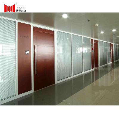 Decorative 83mm Aluminium Glass Office Partition 38-44db soundproof