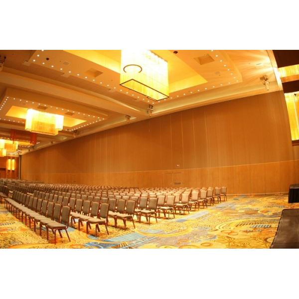 Decorative Interior Movable Folding Exhibition Display Wall 1220mm Width