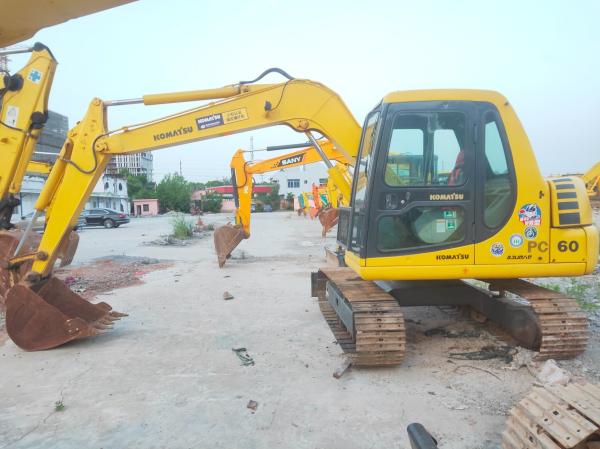                  Used Mini Hyundai Excavator 60-7 for Sale Hyundai 55 60 80 Mini Cralwer Digger Used Hyundai 60-7 Excavator on Sale             