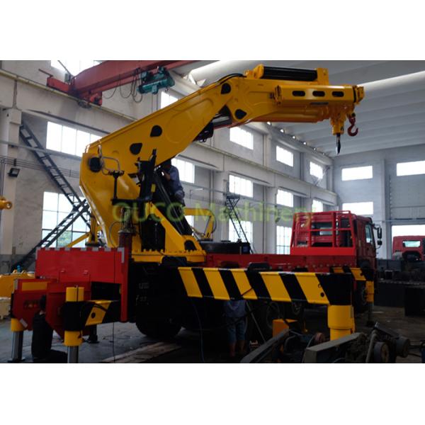Compact Truck Mounted Boom Crane , 100T Lorry Mounted Crane Full Power Boom