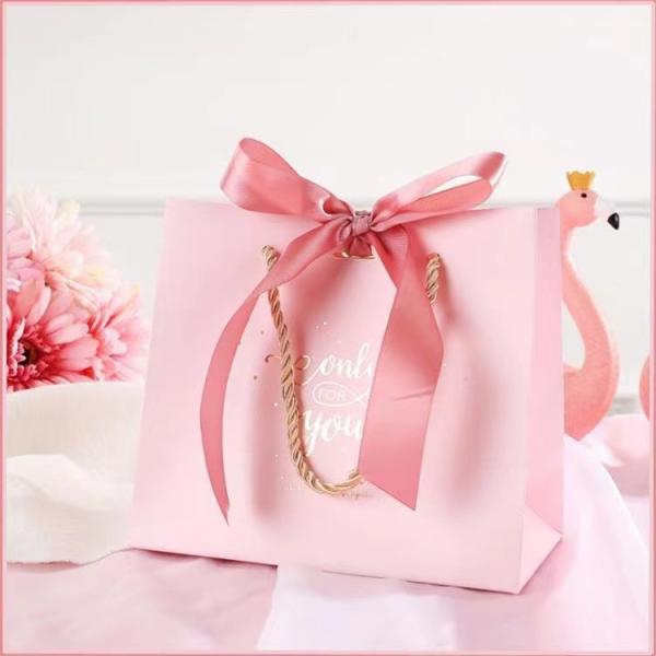 Apparel Smoky Printed Paper Shopping Bags C2S Artpaper Ribbon Handle Gift Bags