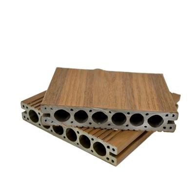 Pavimentação feita de PVC composto durável para jardim exterior ou decoração de varanda