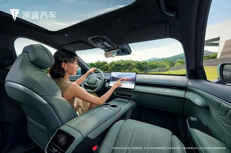 Newest HUAWEI System DEEPAL S07 2024 EREV with 121km CLTC0.5h Fast Charging Time 175kW Maximum Power 320N.m Torque