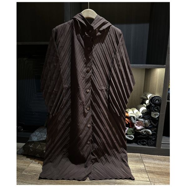 Elegant temperament, solid color hooded pleated loose version, casual mid length windbreaker jacket, autumn