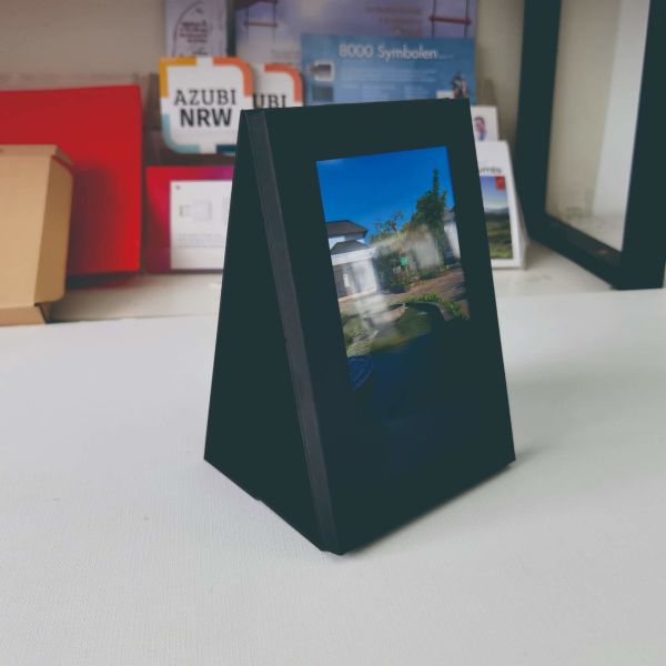 10.1inch Vertical Video Tablet with Hard Cover Digital Brochure Display for Exhibitions Trade Shows and Product Presentations