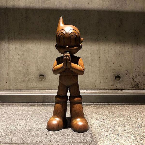 Spotless Hand Carved Wooden Statues Wood Carved Bears For Collector