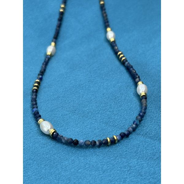 Oval Pearl Necklace with Golden Spacer Bead and Colorful Gemstones Featuring 5.5-6mm Pearls