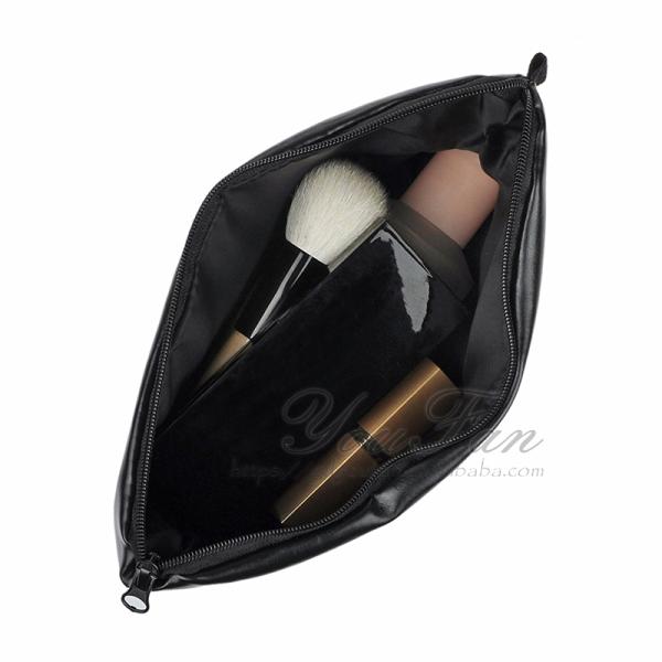 Handy PU Leather Travel Organizer Cosmetic Bag OEM / ODM For Ladies