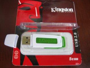 Movimentações marcadas do flash de USB para kingston DTI
