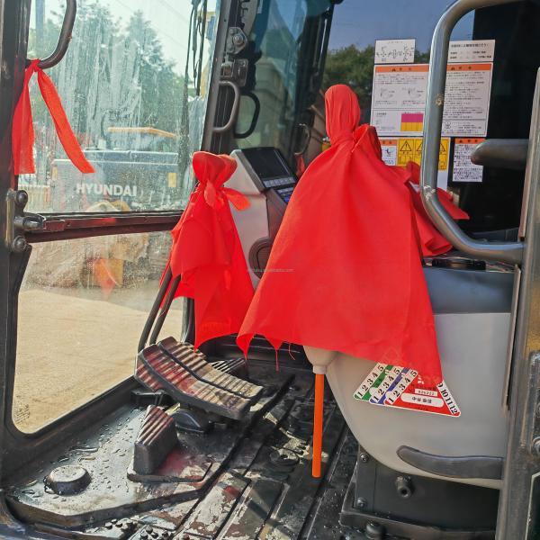 Used Crawler Excavator construction excavator /used KomatsuPC70-8 pc50 pc55 with cheap price /used excavators japan