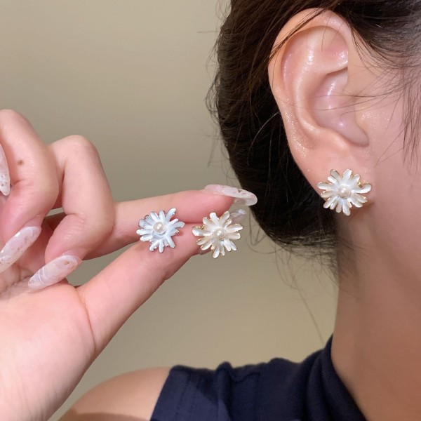 Factory Wholesale Brass Enamel Pearl Sterling Silver Stud Earring Women Fashion Jewelry Flower Earrings