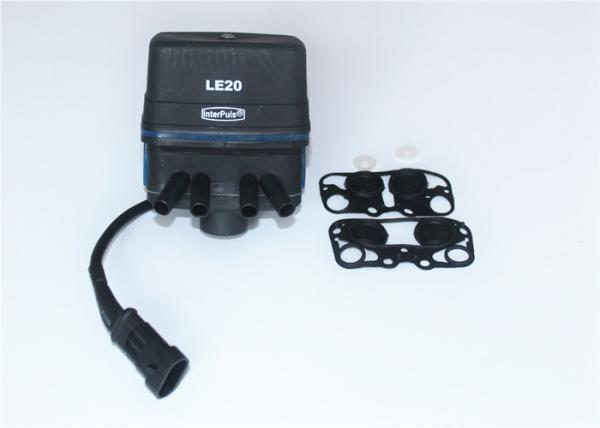 Milk Machine Parts LE20 Electric Milking Pulsator 2 Pcs Big Mebrane And 2 Pcs Small Mebrane For Long-Lasting Parts