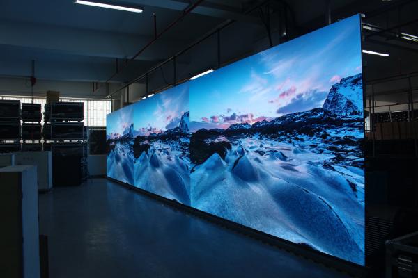 Airport Indoor LED Video Wall P3.91 500x500 Die Casting Boards 1200cd/sqm Brightness