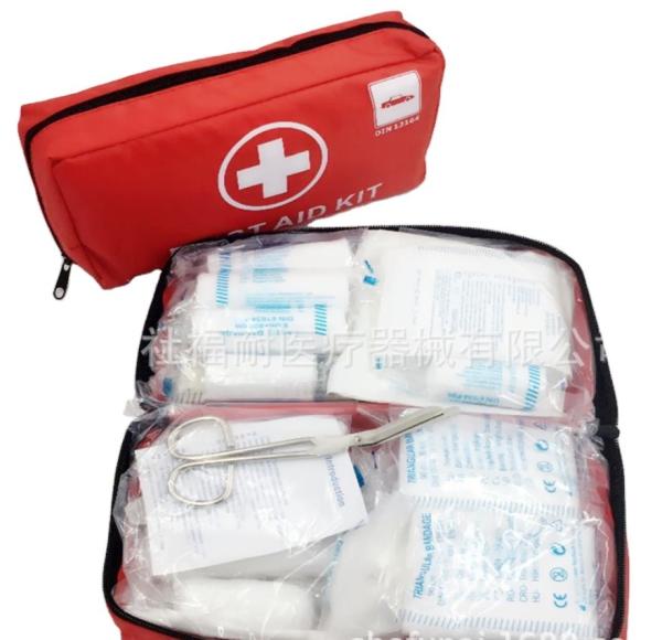 A emergência Mini Car First Aid Kit para a viagem por estrada fornece o RUÍDO exterior 13164 do veículo