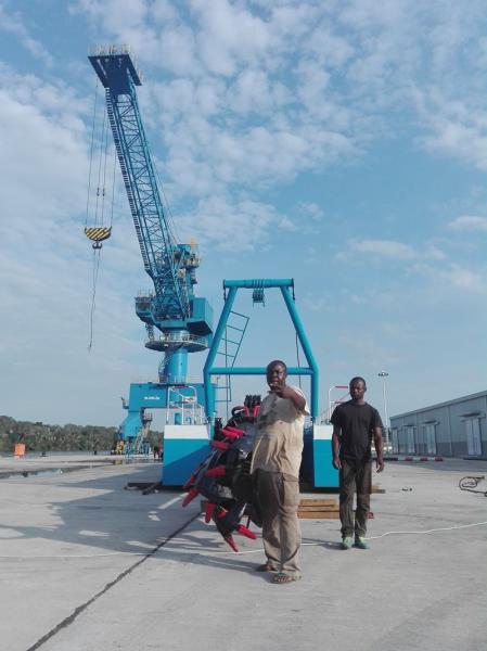 Máquina de dragagem 25m da areia do rio do porto de uma descarga de 18 polegadas