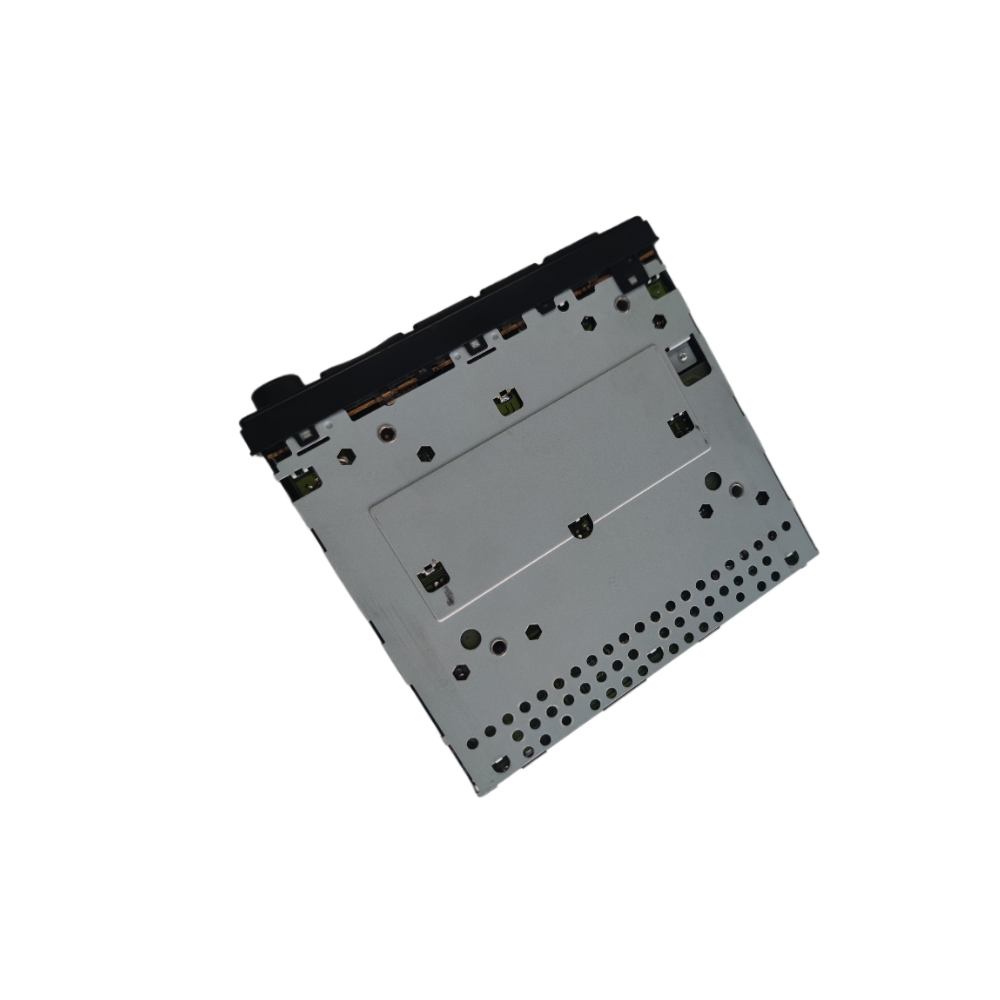 Original MR517927 Single Disc Car CD Player Radio Head Unit Stereo Function Replacement for Mitsubishi Montero V73 V77 6400