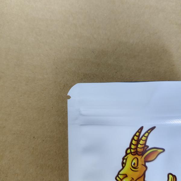 Odorless Stand Up Pouches For Toys Packaging With Customizable Flexograpvure And Digital Printing.