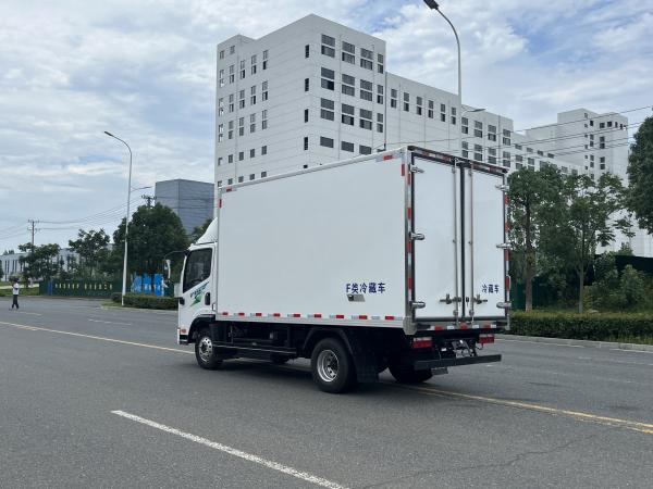 Mini Freezer Van Refrigerated Vehicles Diesel Refrigerated Cooling Van 4 Tons Reefer Systeme Truck