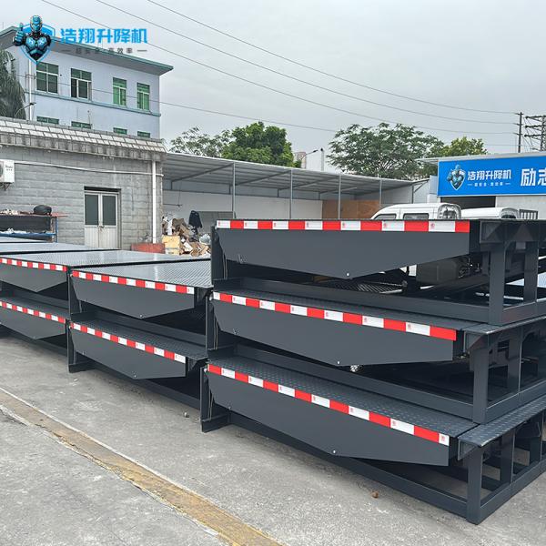 Heavy Duty Hydraulic Dock Leveler for Efficient Warehouse Loading