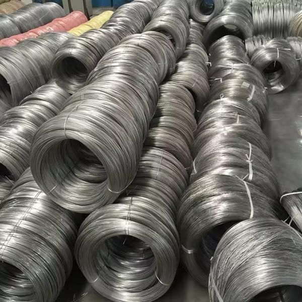 High Tensile Strength Reliable Galvanized / Stainless Steel Wire Rope / Steel Wire Rods