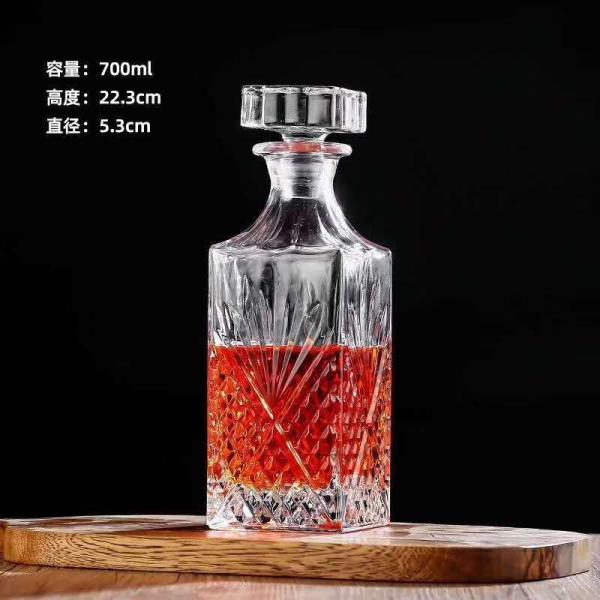Selling 750ml Clear Spirit Glass Vodka Bottle Empty Diamond Shaped Gin Bottles