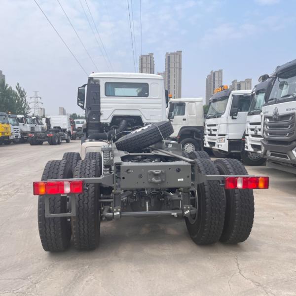 EURO2 Used Sinotruck Howo 6x4 Tractor Truck Head With Manual Air Conditioner