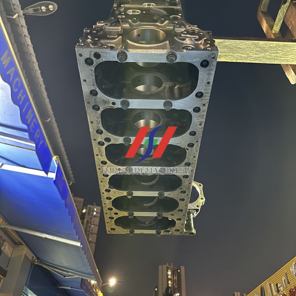 8-97600119-0 Cylinder Block - Replacement Part For Isuzu 6HK1 Engine