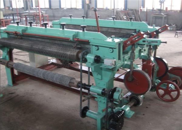 Hexagonal Wire Fence Machine Straight / Reverse Twists Wire Diameter 0.5-1.5mm