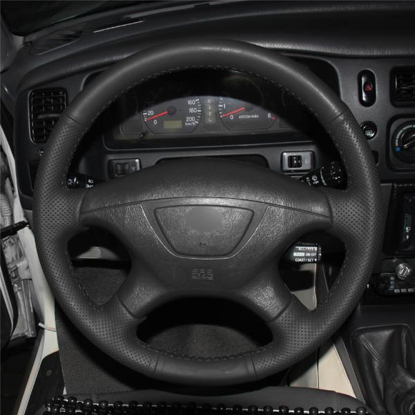 Custom Hand Sewing Artificial Leather Steering Wheel Cover for Mitsubishi Pajero Montero 2004