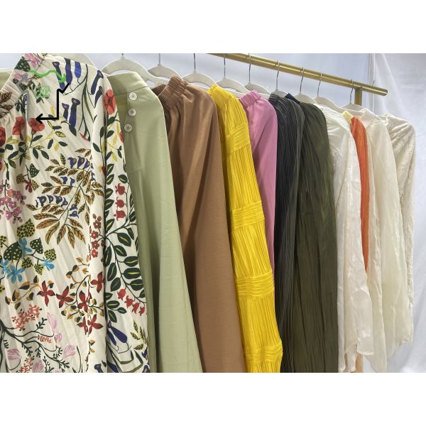 Grade A Comfortable Lady Used Clothes Silk Long Dress Winter Mixed Colors For Women