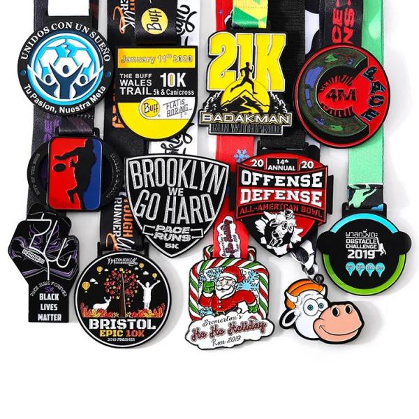 Custom Medals Zinc Alloy 3d Marathon Run Medal Basketball Soccer Football Medal With Ribbon