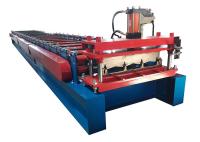 Máquina formadora de rolos para telhados com costura vertical travada automaticamente