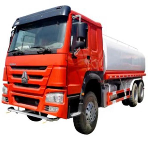 Camiões de tanques de água de 25000 litros SINOTRUK HOWO 6X4 com bomba de água e tanque de aço inoxidável