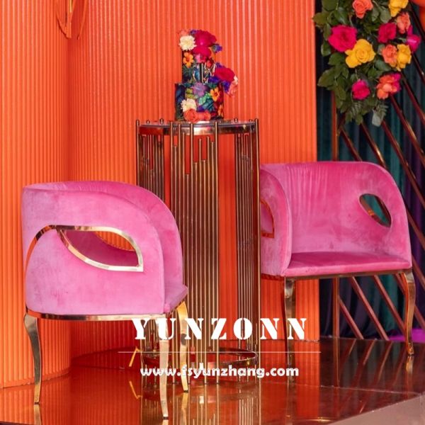 Luxurious Green Velvet Accent Chair with Gold Stainless Steel Leg for Hotels and Dining for Wedding Events