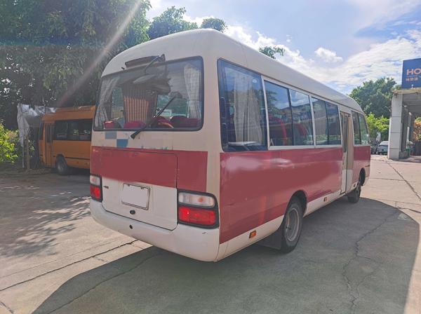 23 Seats  Second Hand Tour Bus with Manual Transmission