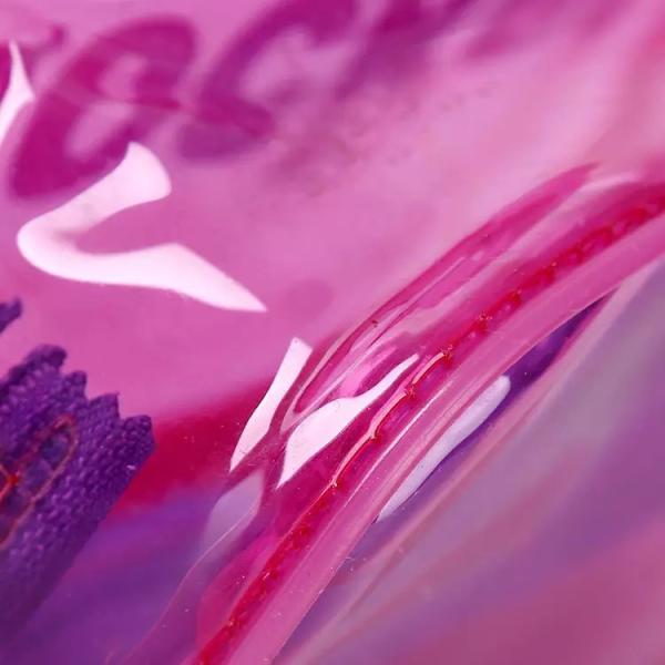 Glossy Lamination Promotional PVC Bags , Silk Screen Printing Zipper PVC Bag