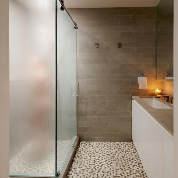 Sécurité Isolation acoustique Confidentialité Porte de douche glacée Porte de douche en verre pour hôtel / villa / bâtiment public