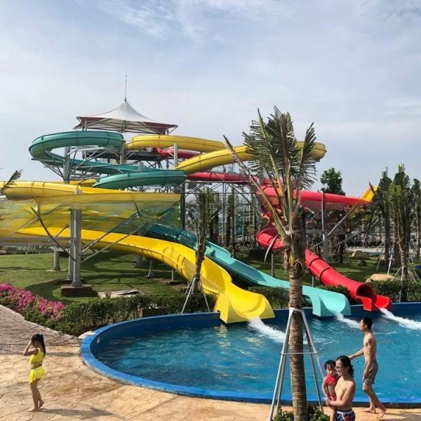 OEM ODM Fiberglass Pool Slide Spiral Swimming Pool Slide Commercial
