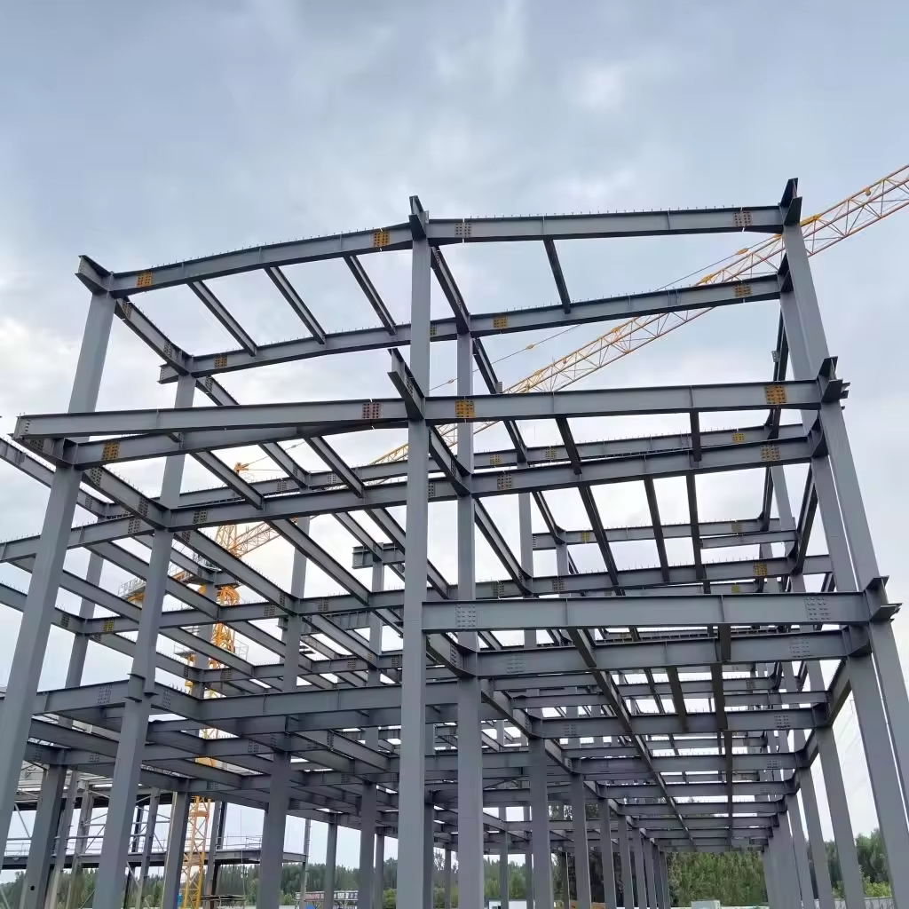 Prefabricated Modern Steel Structure House Quick Installation Custom Design CE Certification Metal Steel Frame Warehouse