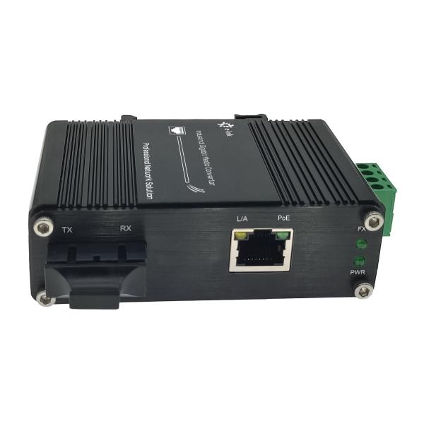 Micro Industrial 100BASE-FX para 10/100BASE-T 30W PoE+ Media Converter